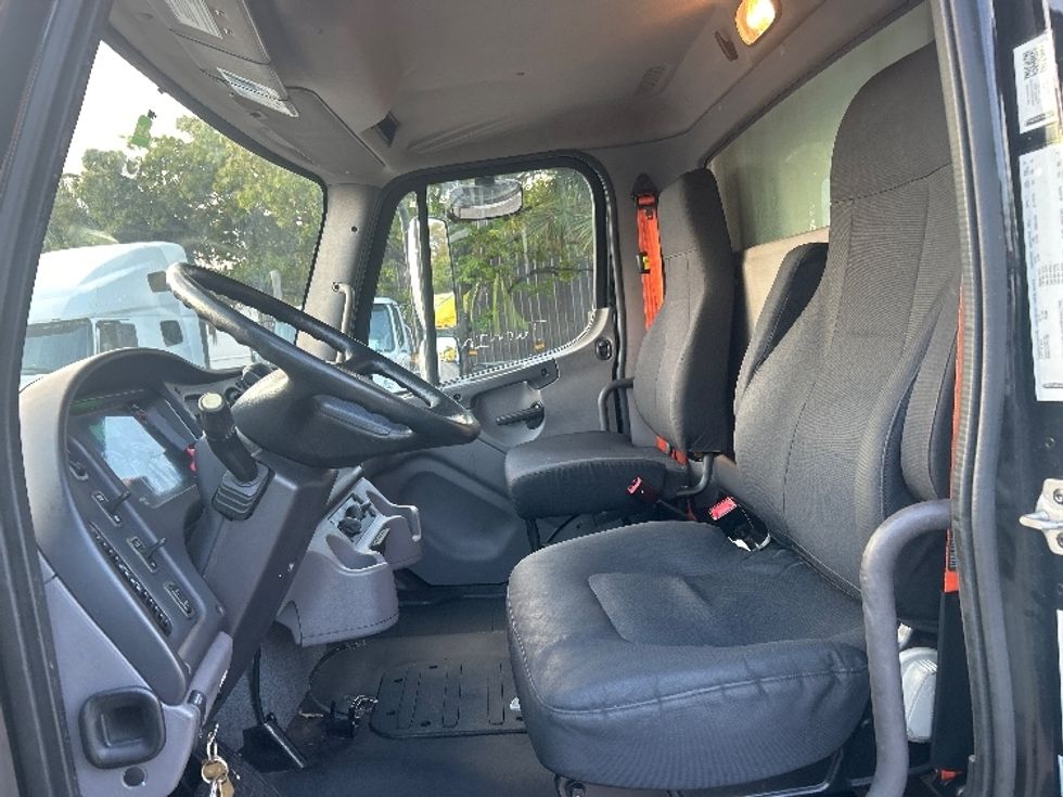 Refrigerated Truck-Light and Medium Duty Trucks-Freightliner-2019-M2-Medley-FL-93,260\n\t\tmiles-$ 54,500 - Image 14