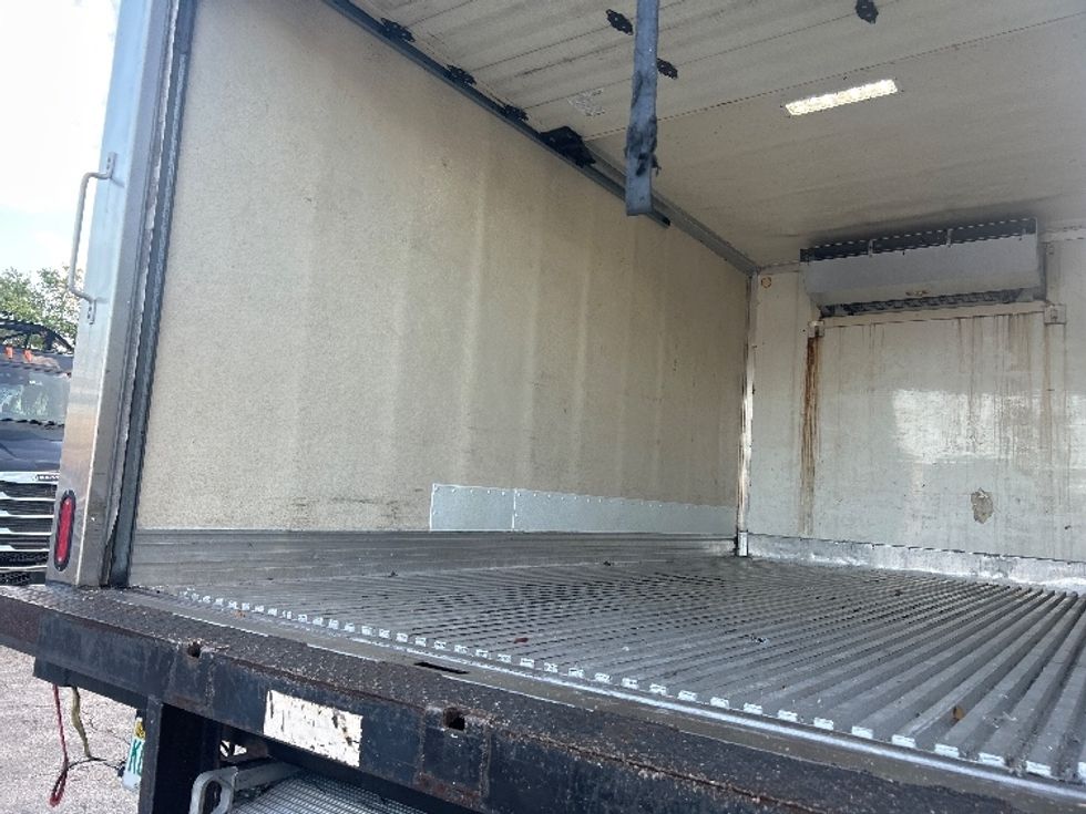 Refrigerated Truck-Light and Medium Duty Trucks-Freightliner-2019-M2-Medley-FL-93,260\n\t\tmiles-$ 54,500 - Image 9