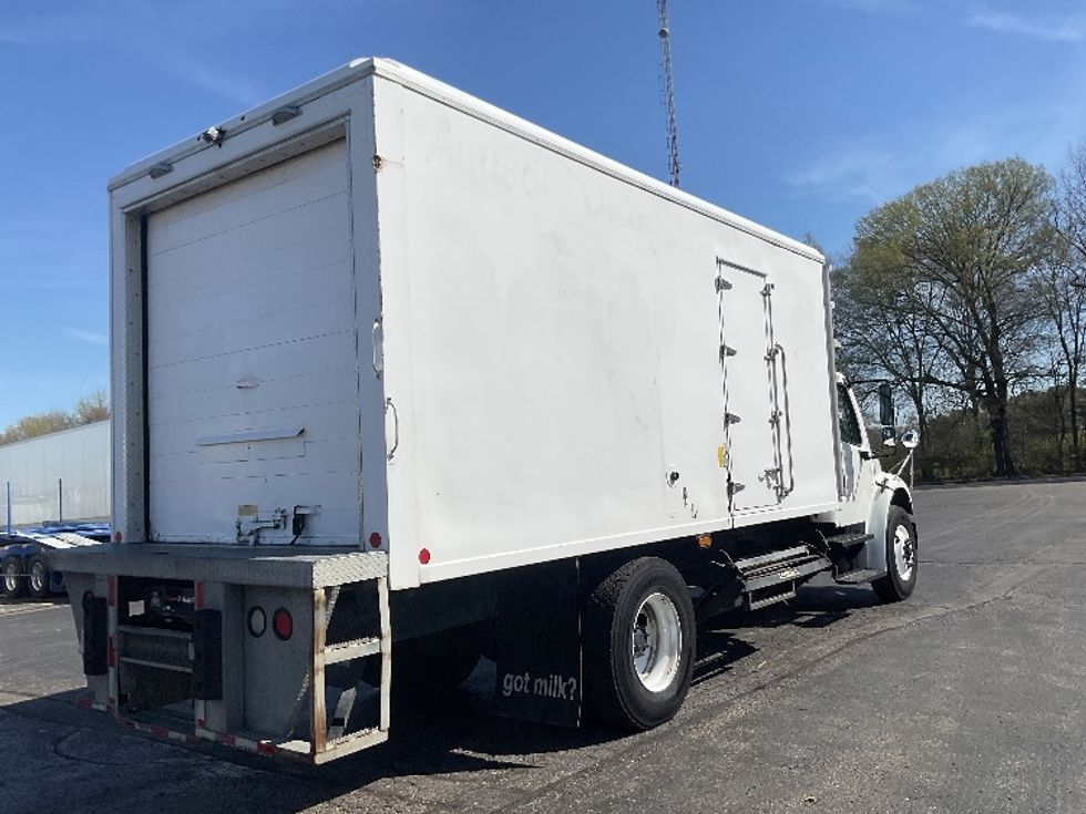 Refrigerated Truck-Light and Medium Duty Trucks-Freightliner-2019-M2-Memphis-TN-112,795\n\t\tmiles-$ 56,250 - Image 13