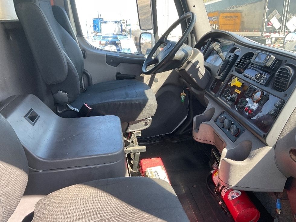 Refrigerated Truck-Light and Medium Duty Trucks-Freightliner-2019-M2-Memphis-TN-112,795\n\t\tmiles-$ 56,250 - Image 22
