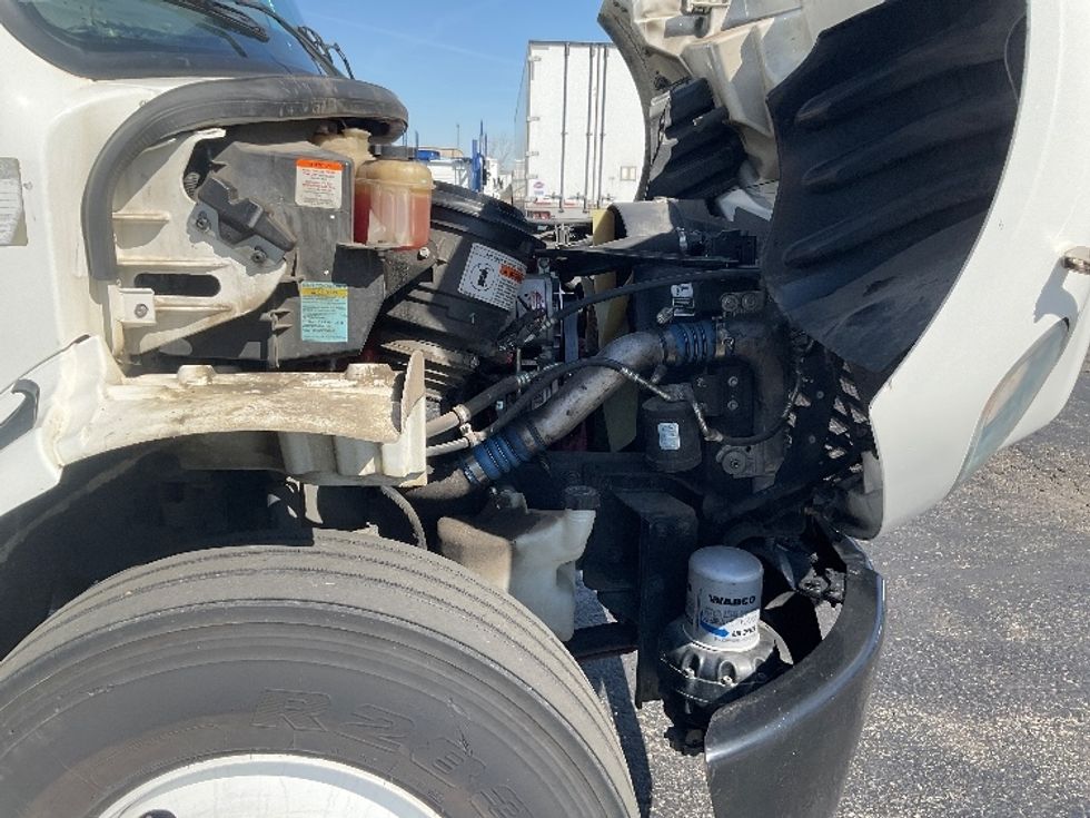 Refrigerated Truck-Light and Medium Duty Trucks-Freightliner-2019-M2-Memphis-TN-112,795\n\t\tmiles-$ 56,250 - Image 23