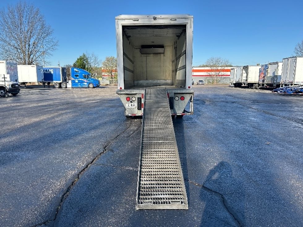 Refrigerated Truck-Light and Medium Duty Trucks-Freightliner-2019-M2-Memphis-TN-112,795\n\t\tmiles-$ 56,250 - Image 9