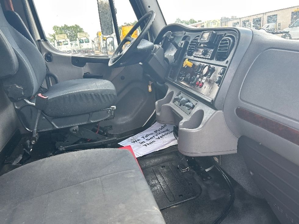 Refrigerated Truck-Light and Medium Duty Trucks-Freightliner-2019-M2-Memphis-TN-119,576\n\t\tmiles-$ 53,250 - Image 21
