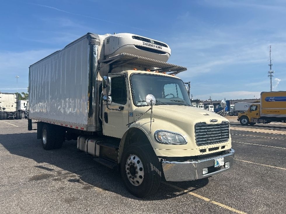 Refrigerated Truck-Light and Medium Duty Trucks-Freightliner-2019-M2-Memphis-TN-217,118\n\t\tmiles-$ 39,500 - Image 1