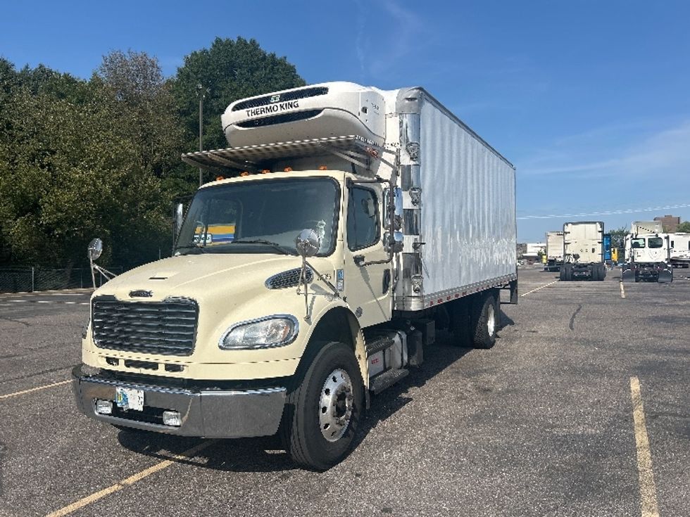 Refrigerated Truck-Light and Medium Duty Trucks-Freightliner-2019-M2-Memphis-TN-217,118\n\t\tmiles-$ 39,500 - Image 3