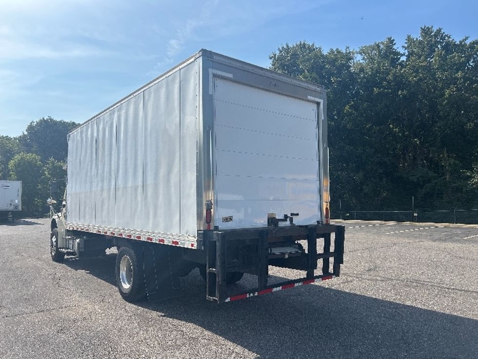 Refrigerated Truck-Light and Medium Duty Trucks-Freightliner-2019-M2-Memphis-TN-217,118\n\t\tmiles-$ 39,500 - Image 6