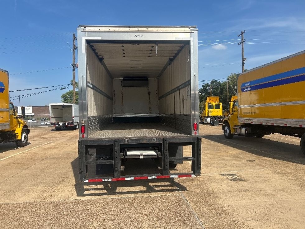 Refrigerated Truck-Light and Medium Duty Trucks-Freightliner-2019-M2-Memphis-TN-217,118\n\t\tmiles-$ 39,500 - Image 9