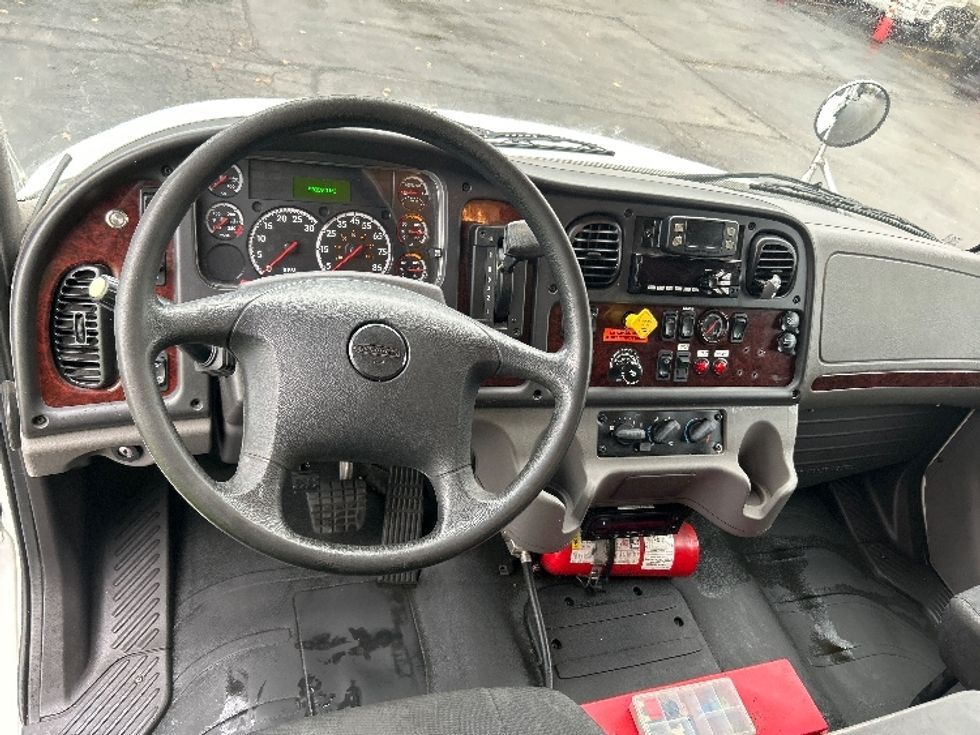 Refrigerated Truck-Light and Medium Duty Trucks-Freightliner-2019-M2-Memphis-TN-93,059\n\t\tmiles-$ 55,000 - Image 17