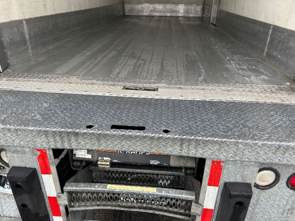 Refrigerated Truck-Light and Medium Duty Trucks-Freightliner-2019-M2-Memphis-TN-93,059\n\t\tmiles-$ 55,000 - Image 9