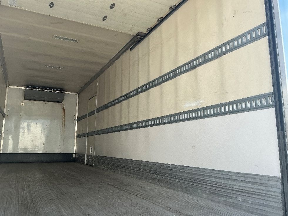 Refrigerated Truck-Light and Medium Duty Trucks-Freightliner-2019-M2-Miami-FL-144,839\n\t\tmiles-$ 63,500 - Image 12