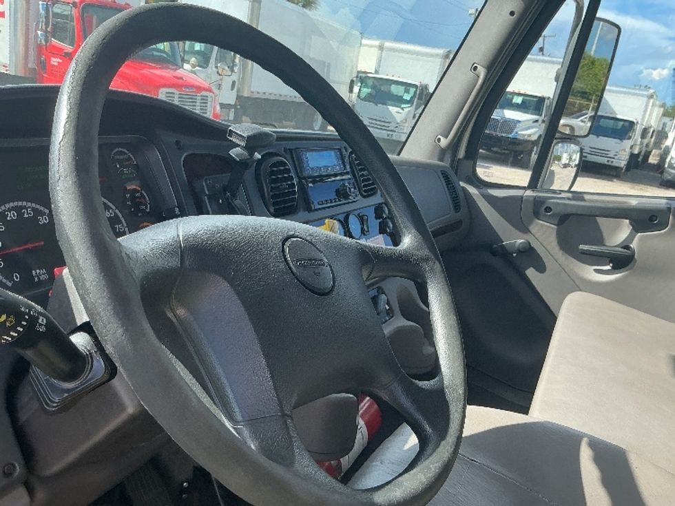 Refrigerated Truck-Light and Medium Duty Trucks-Freightliner-2019-M2-Miami-FL-144,839\n\t\tmiles-$ 63,500 - Image 16