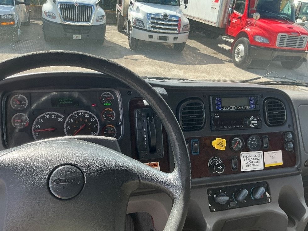 Refrigerated Truck-Light and Medium Duty Trucks-Freightliner-2019-M2-Miami-FL-144,839\n\t\tmiles-$ 63,500 - Image 17