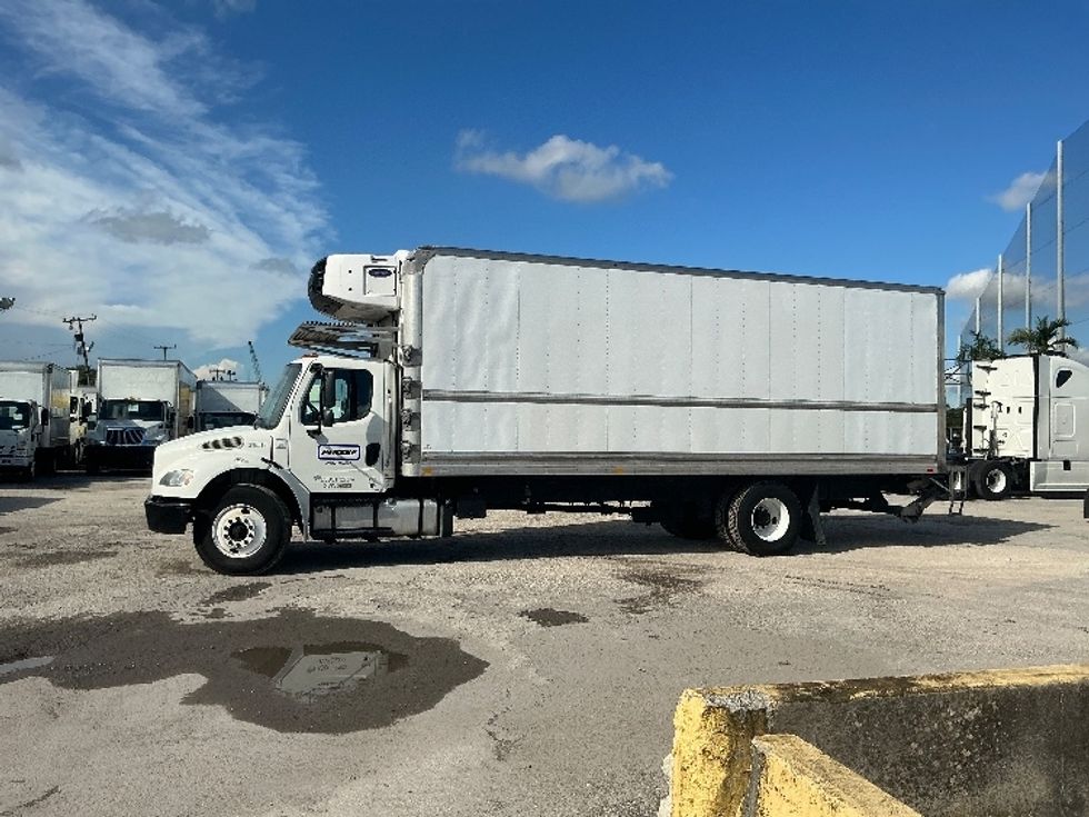 Refrigerated Truck-Light and Medium Duty Trucks-Freightliner-2019-M2-Miami-FL-144,839\n\t\tmiles-$ 63,500 - Image 4