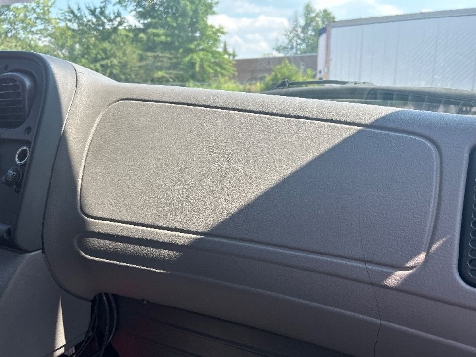 Refrigerated Truck-Light and Medium Duty Trucks-Freightliner-2019-M2-Middlefield-OH-117,863\n\t\tmiles-$ 54,000 - Image 21