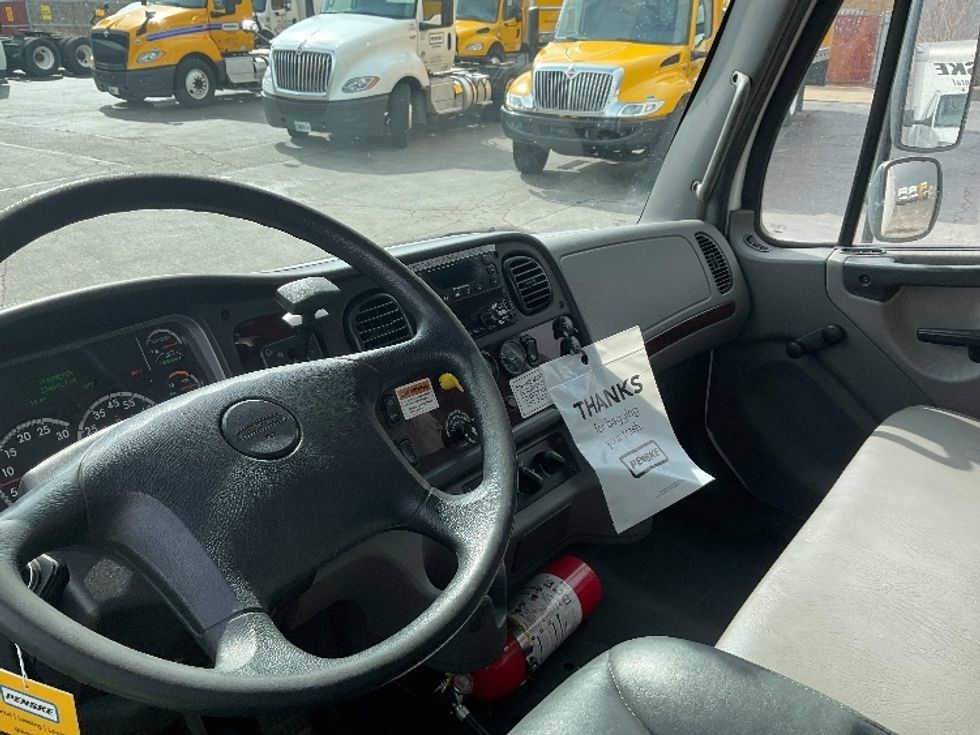 Refrigerated Truck-Light and Medium Duty Trucks-Freightliner-2019-M2-Middlefield-OH-134,727\n\t\tmiles-$ 59,000 - Image 18