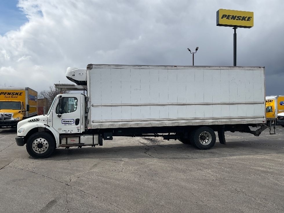 Refrigerated Truck-Light and Medium Duty Trucks-Freightliner-2019-M2-Middlefield-OH-134,727\n\t\tmiles-$ 59,000 - Image 4