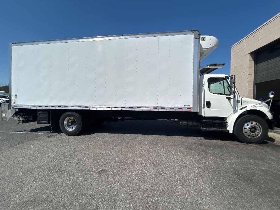 Refrigerated Truck-Light and Medium Duty Trucks-Freightliner-2019-M2-Millville-NJ-192,280\n\t\tmiles-$ 53,500 - Image 15
