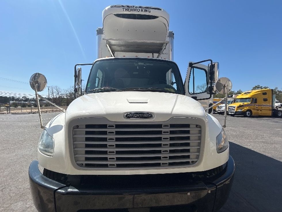 Refrigerated Truck-Light and Medium Duty Trucks-Freightliner-2019-M2-Millville-NJ-192,280\n\t\tmiles-$ 53,500 - Image 2