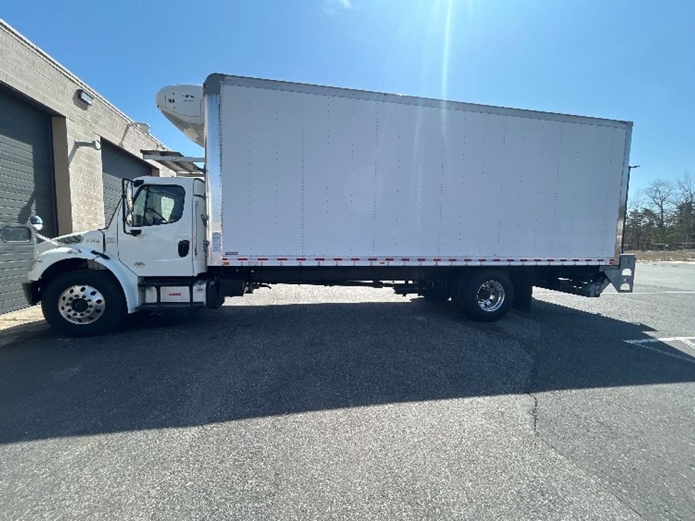 Refrigerated Truck-Light and Medium Duty Trucks-Freightliner-2019-M2-Millville-NJ-192,280\n\t\tmiles-$ 53,500 - Image 4
