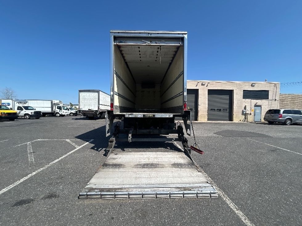Refrigerated Truck-Light and Medium Duty Trucks-Freightliner-2019-M2-Millville-NJ-192,280\n\t\tmiles-$ 53,500 - Image 9