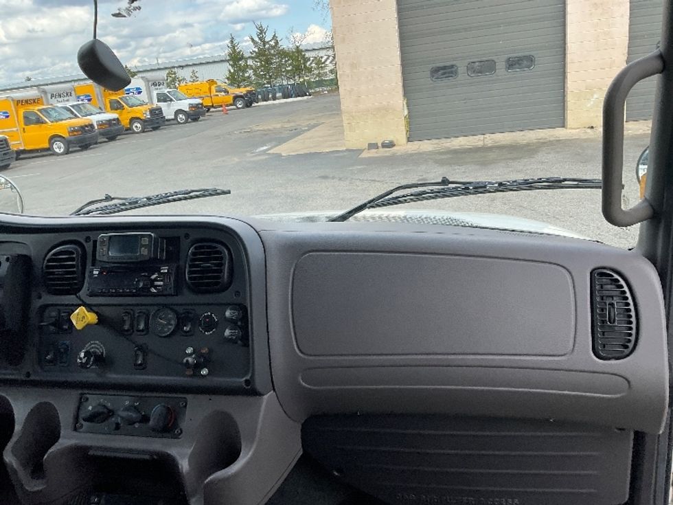 Refrigerated Truck-Light and Medium Duty Trucks-Freightliner-2019-M2-Millville-NJ-302,650\n\t\tmiles-$ 40,000 - Image 21
