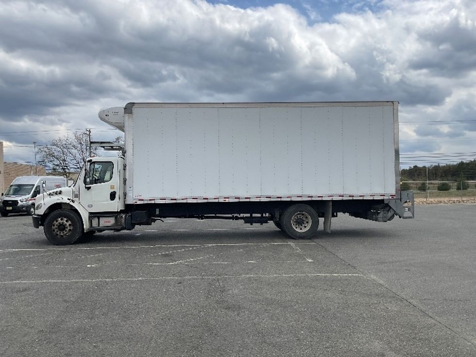 Refrigerated Truck-Light and Medium Duty Trucks-Freightliner-2019-M2-Millville-NJ-302,650\n\t\tmiles-$ 40,000 - Image 4
