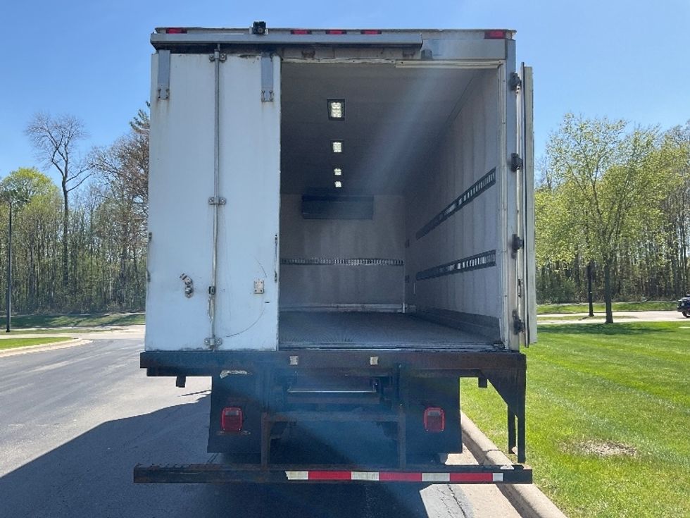 Refrigerated Truck-Light and Medium Duty Trucks-Freightliner-2019-M2-Milwaukee-WI-162,088\n\t\tmiles-$ 51,250 - Image 8