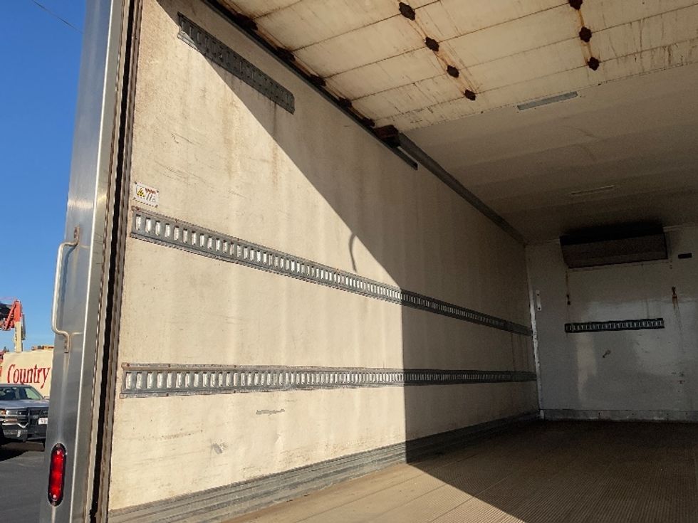 Refrigerated Truck-Light and Medium Duty Trucks-Freightliner-2019-M2-Milwaukee-WI-440,677\n\t\tmiles-$ 21,250 - Image 11