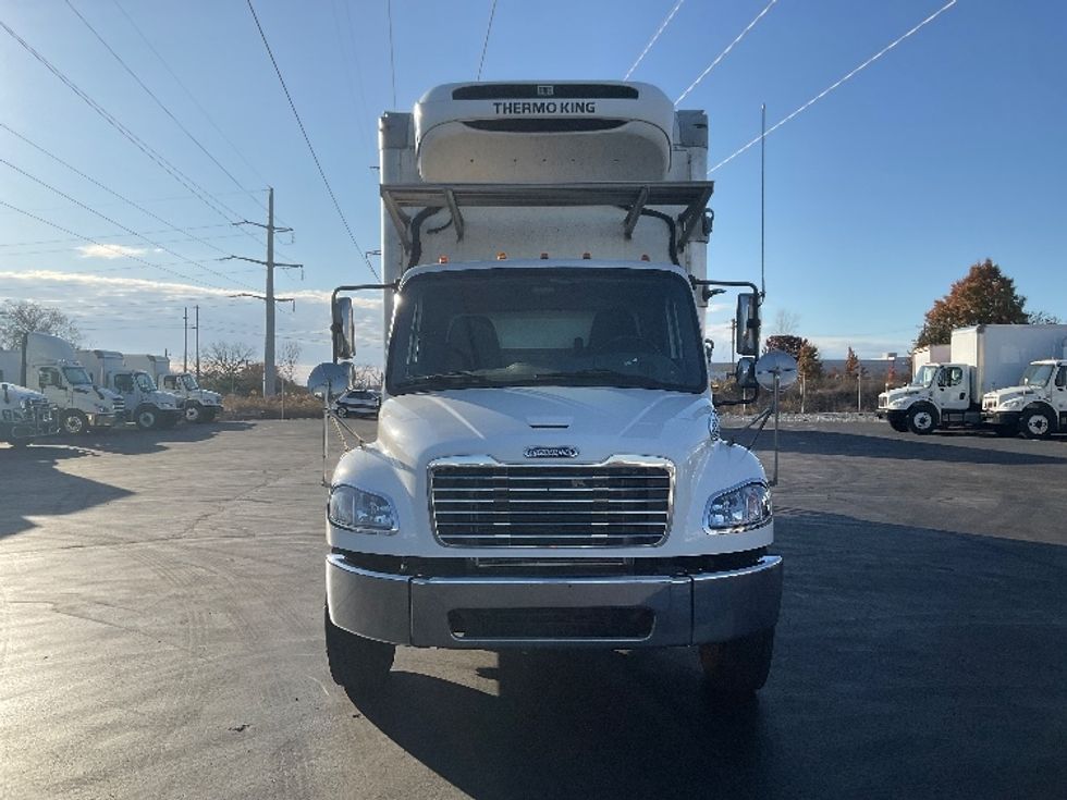 Refrigerated Truck-Light and Medium Duty Trucks-Freightliner-2019-M2-Milwaukee-WI-440,677\n\t\tmiles-$ 21,250 - Image 2