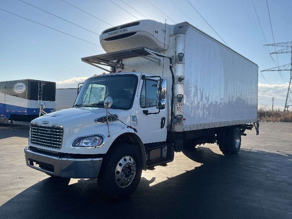 Refrigerated Truck-Light and Medium Duty Trucks-Freightliner-2019-M2-Milwaukee-WI-440,677\n\t\tmiles-$ 21,250 - Image 3