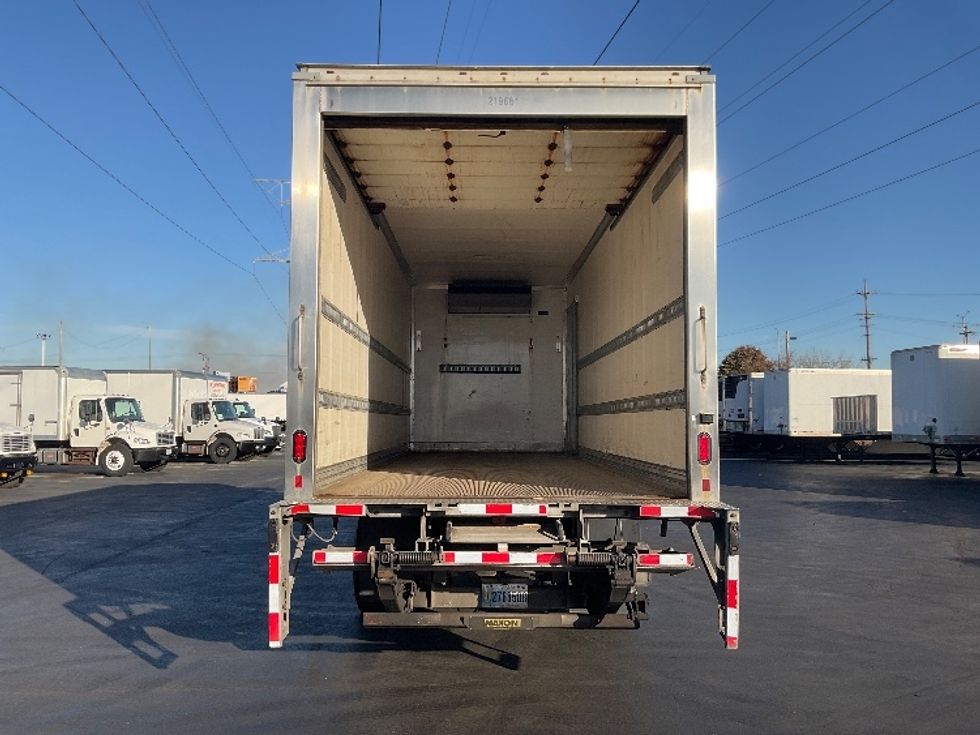 Refrigerated Truck-Light and Medium Duty Trucks-Freightliner-2019-M2-Milwaukee-WI-440,677\n\t\tmiles-$ 21,250 - Image 8