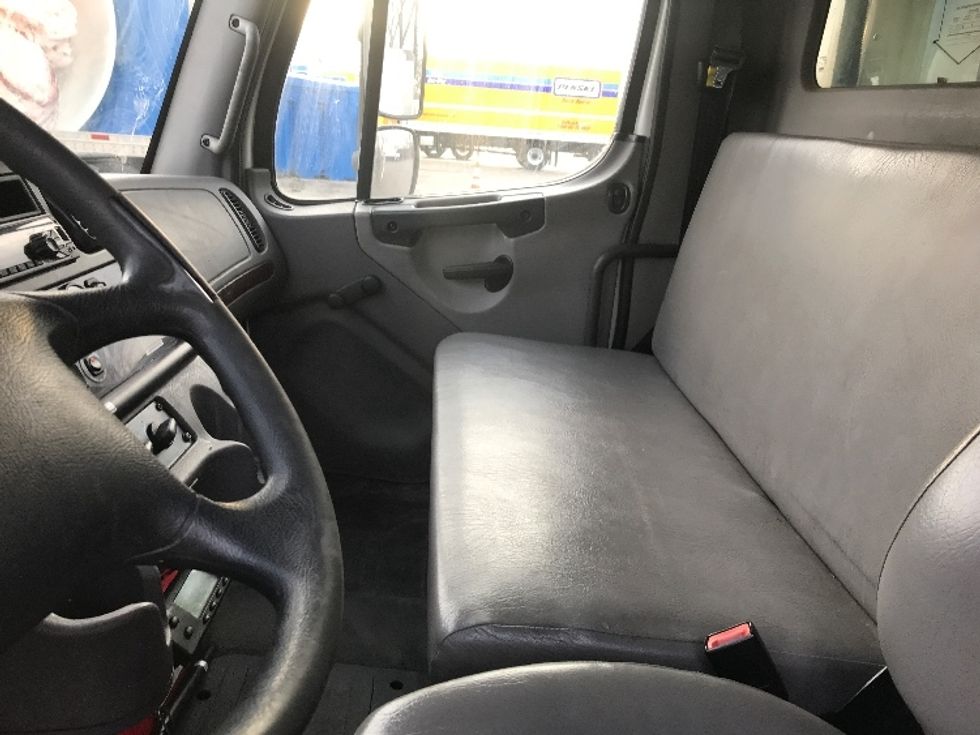 Refrigerated Truck-Light and Medium Duty Trucks-Freightliner-2019-M2-Minoa-NY-220,368\n\t\tmiles-$ 51,500 - Image 19