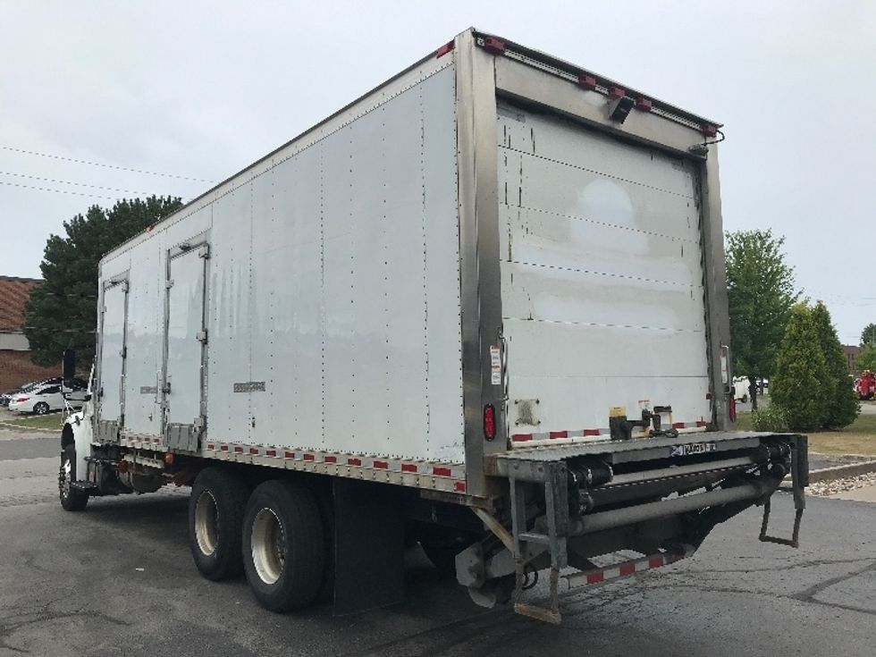 Refrigerated Truck-Light and Medium Duty Trucks-Freightliner-2019-M2-Mississauga-ON-336,398\n\t\tkm-$ 81,250 - Image 6
