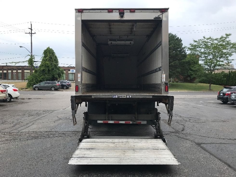 Refrigerated Truck-Light and Medium Duty Trucks-Freightliner-2019-M2-Mississauga-ON-336,398\n\t\tkm-$ 81,250 - Image 9