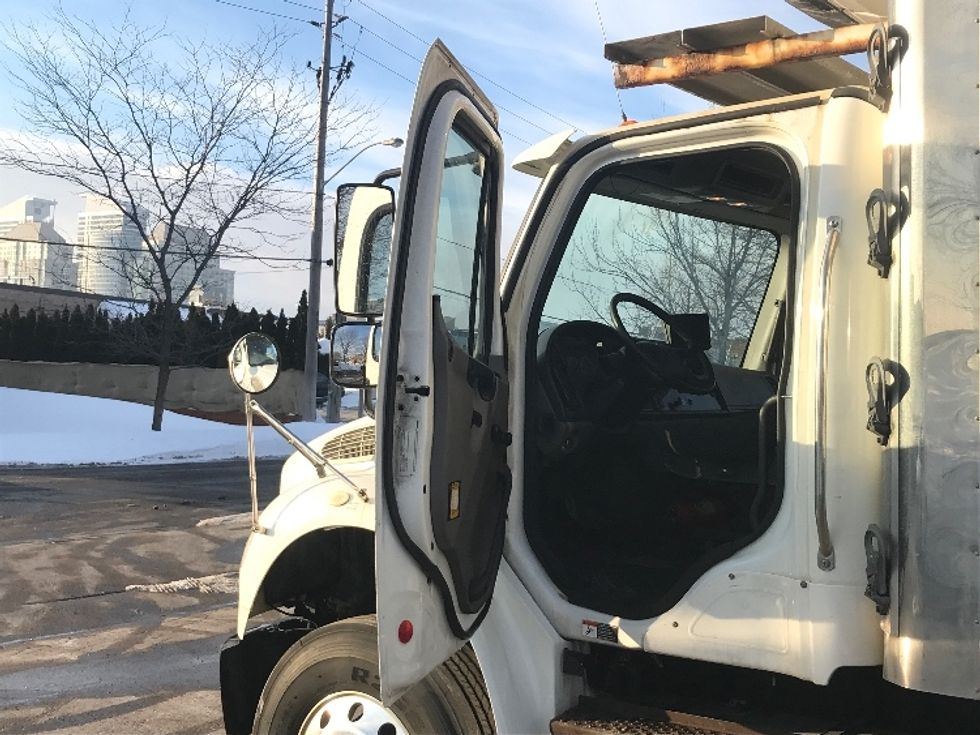 Refrigerated Truck-Light and Medium Duty Trucks-Freightliner-2019-M2-Mississauga-ON-345,102\n\t\tkm-$ 75,000 - Image 16
