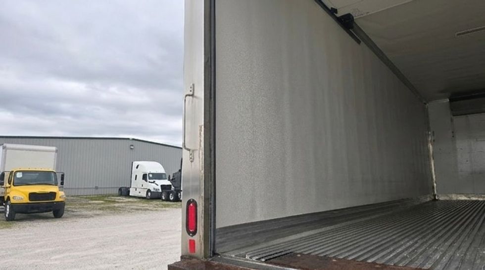 Refrigerated Truck-Light and Medium Duty Trucks-Freightliner-2019-M2-Moberly-MO-41,834\n\t\tmiles-$ 64,000 - Image 10