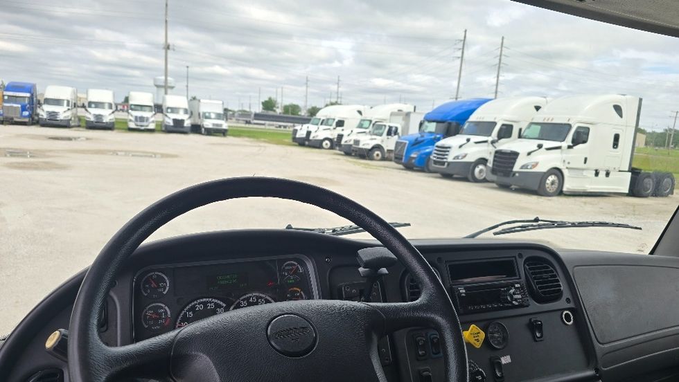 Refrigerated Truck-Light and Medium Duty Trucks-Freightliner-2019-M2-Moberly-MO-41,834\n\t\tmiles-$ 64,000 - Image 17