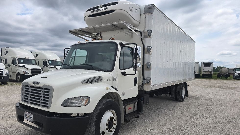 Refrigerated Truck-Light and Medium Duty Trucks-Freightliner-2019-M2-Moberly-MO-41,834\n\t\tmiles-$ 64,000 - Image 3
