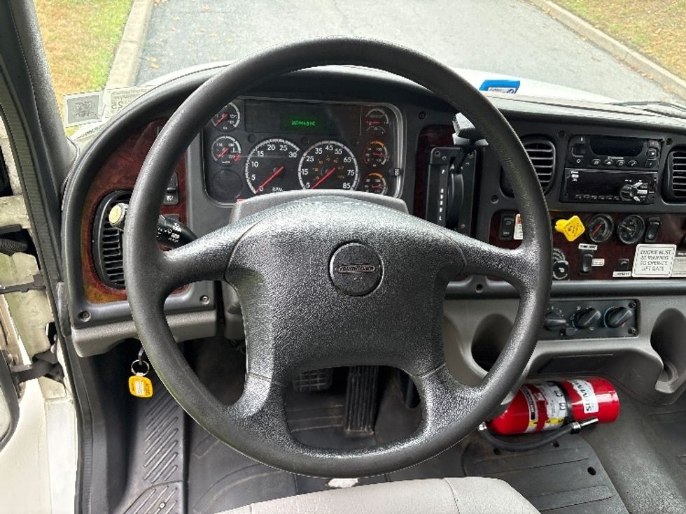 Refrigerated Truck-Light and Medium Duty Trucks-Freightliner-2019-M2-Montgomery-NY-165,450\n\t\tmiles-$ 50,500 - Image 18