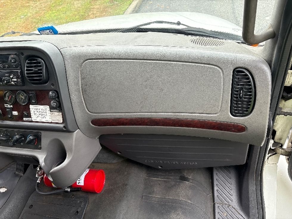 Refrigerated Truck-Light and Medium Duty Trucks-Freightliner-2019-M2-Montgomery-NY-165,450\n\t\tmiles-$ 50,500 - Image 21