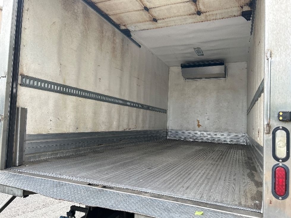 Refrigerated Truck-Light and Medium Duty Trucks-Freightliner-2019-M2-Montgomery-NY-216,117\n\t\tmiles-$ 43,000 - Image 12