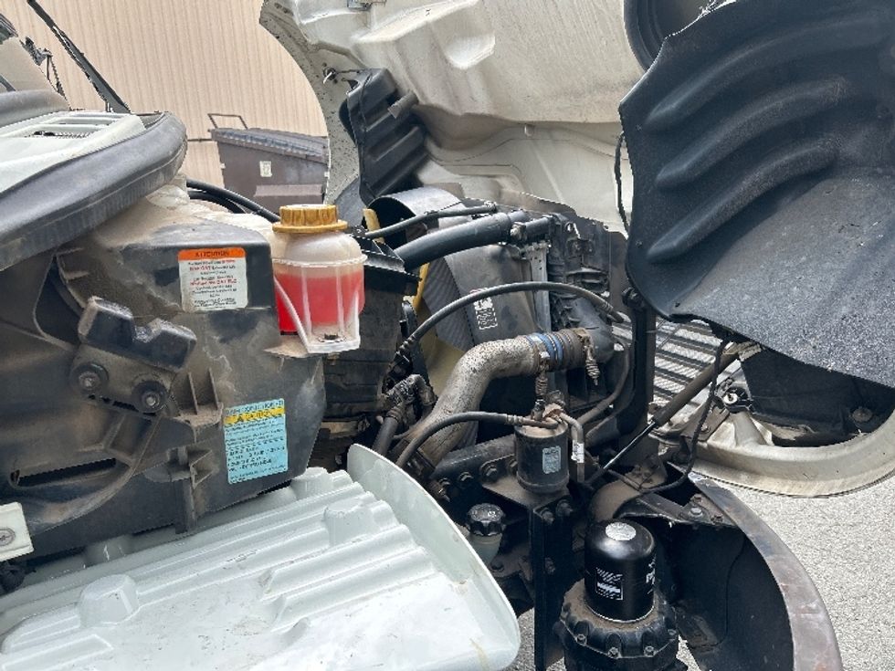 Refrigerated Truck-Light and Medium Duty Trucks-Freightliner-2019-M2-Montgomery-NY-216,117\n\t\tmiles-$ 43,000 - Image 23