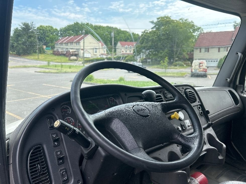 Refrigerated Truck-Light and Medium Duty Trucks-Freightliner-2019-M2-Montgomery-NY-219,710\n\t\tmiles-$ 42,500 - Image 17