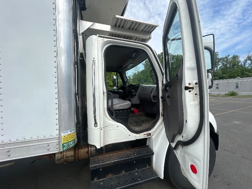 Refrigerated Truck-Light and Medium Duty Trucks-Freightliner-2019-M2-Montgomery-NY-219,710\n\t\tmiles-$ 42,500 - Image 20