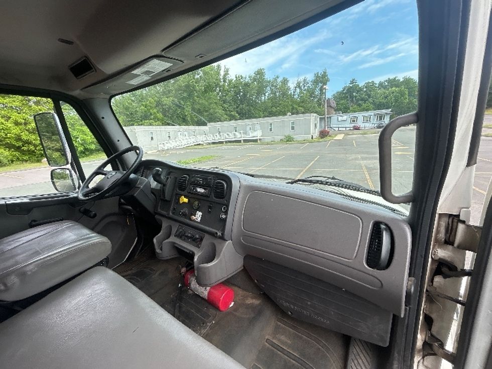 Refrigerated Truck-Light and Medium Duty Trucks-Freightliner-2019-M2-Montgomery-NY-219,710\n\t\tmiles-$ 42,500 - Image 21