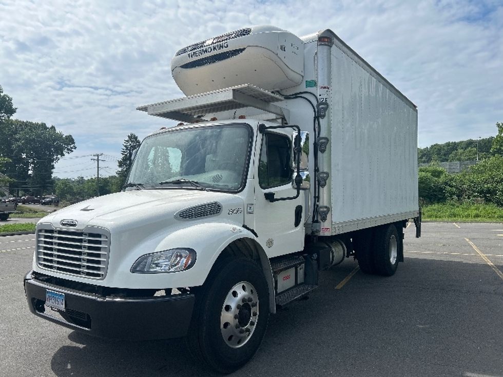 Refrigerated Truck-Light and Medium Duty Trucks-Freightliner-2019-M2-Montgomery-NY-219,710\n\t\tmiles-$ 42,500 - Image 3