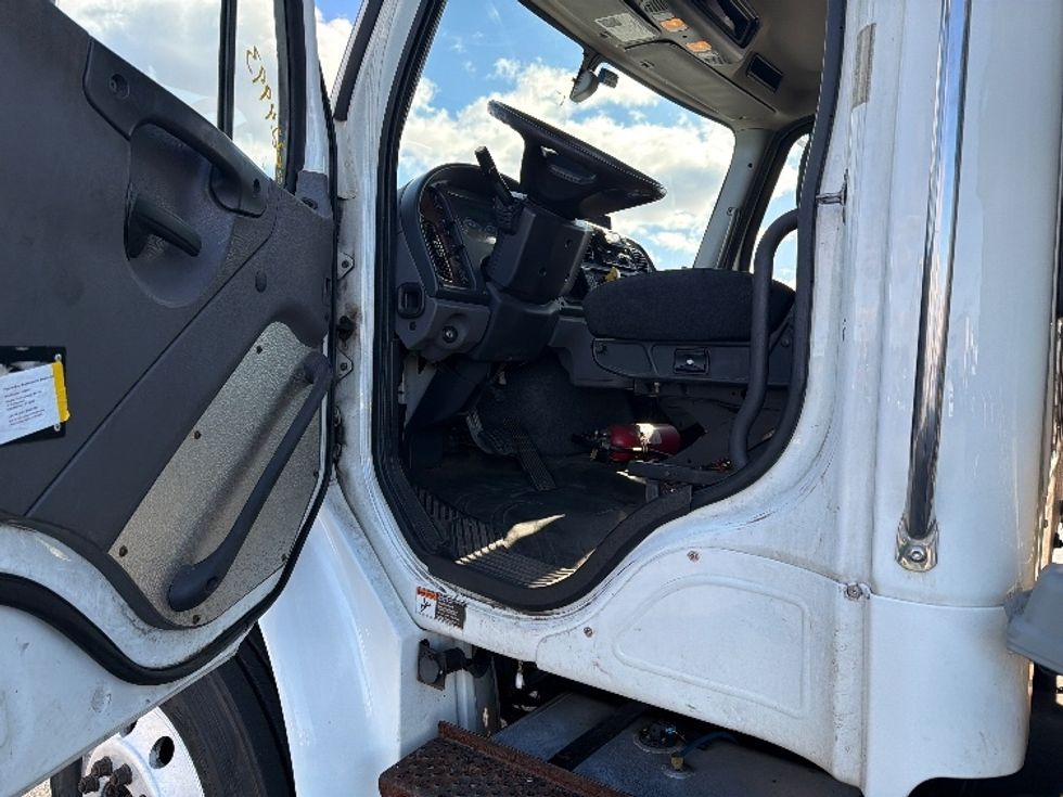 Refrigerated Truck-Light and Medium Duty Trucks-Freightliner-2019-M2-Montgomery-NY-283,847\n\t\tmiles-$ 47,000 - Image 15