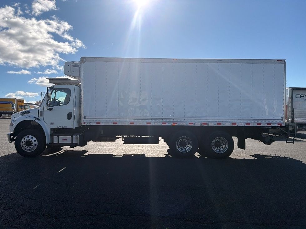 Refrigerated Truck-Light and Medium Duty Trucks-Freightliner-2019-M2-Montgomery-NY-283,847\n\t\tmiles-$ 47,000 - Image 4