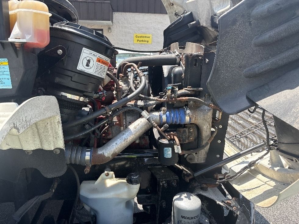 Refrigerated Truck-Light and Medium Duty Trucks-Freightliner-2019-M2-Montgomery-NY-296,344\n\t\tmiles-$ 44,500 - Image 23