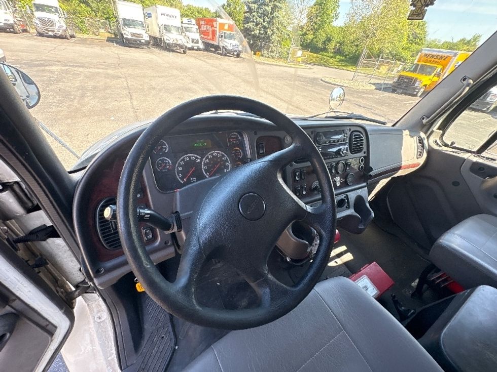 Refrigerated Truck-Light and Medium Duty Trucks-Freightliner-2019-M2-Montgomery-NY-400,564\n\t\tmiles-$ 27,250 - Image 17
